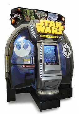 画像ギャラリー No.005のサムネイル画像 / 「スター・ウォーズ：バトル ポッド」の筐体が456万円で個人向けに販売決定。1200万円の「プレミアム・エディション」も