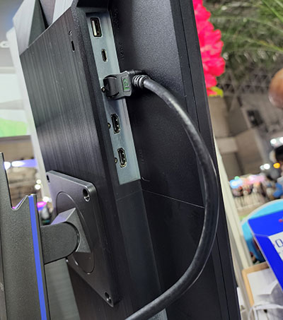 画像ギャラリー No.003のサムネイル画像 / ［TGS2022］IOデータがリフレッシュレート360Hz対応の液晶ディスプレイを出展。滑らかさの違いを動画で確認してみた