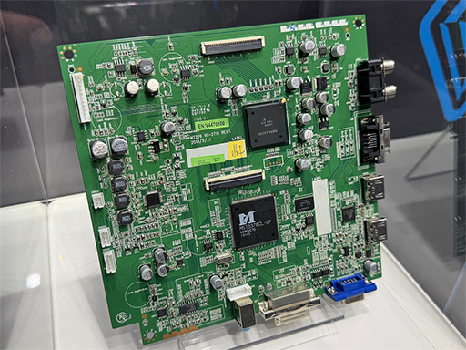 画像ギャラリー No.002のサムネイル画像 / ゲーマー向けディスプレイ「GigaCrysta」10周年モデルを実機でチェック。Mini LED採用モデルにも注目だ［TGS2024］