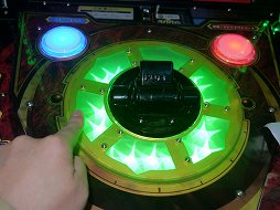 画像ギャラリー No.008のサムネイル画像 / 「モンスト」がついにアーケードに進出！　「モンスターストライク MULTI BURST」ロケーションテストをレポート
