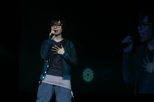 画像ギャラリー No.006のサムネイル画像 / 秘技“床ドン”も飛び出したイベント「ROOT∞REXX Valentine Live 2015」昼公演の模様をレポート。出演声優陣による朗読劇や白熱のライブに大盛り上がり
