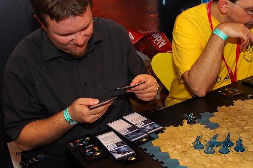 画像ギャラリー No.005のサムネイル画像 / ［SPIEL’14］あのM:tGがボードゲームに！ ついにベールを脱いだ「Magic: The Gathering Strategy Board Game」プレイレポート