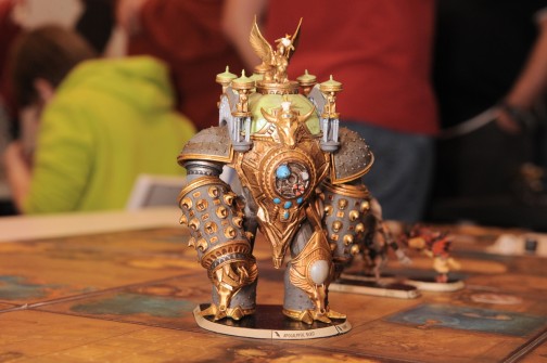 画像ギャラリー No.010のサムネイル画像 / ［SPIEL’14］「シャドウラン」の生みの親が手がける新作ミニチュアゲーム「Golem Arcana」プレイレポート。そのビジュアルとタブレット連動に注目