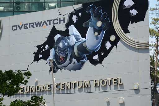 画像ギャラリー No.028のサムネイル画像 / 「Overwatch」の大掛かりな発売記念イベントが韓国・釜山で開催に。会場の様子と開発者インタビューをお届け