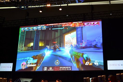 画像ギャラリー No.001のサムネイル画像 / ［TGS 2017］「Overwatch」公式大会の代表を中心としたドリームチームと，7th heavenが激突。e-Sports Xステージのスペシャルマッチをレポート