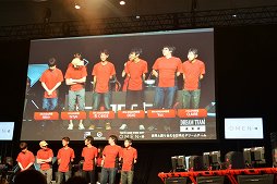 画像ギャラリー No.002のサムネイル画像 / ［TGS 2017］「Overwatch」公式大会の代表を中心としたドリームチームと，7th heavenが激突。e-Sports Xステージのスペシャルマッチをレポート