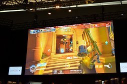 画像ギャラリー No.013のサムネイル画像 / ［TGS 2017］「Overwatch」公式大会の代表を中心としたドリームチームと，7th heavenが激突。e-Sports Xステージのスペシャルマッチをレポート
