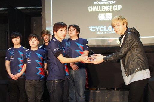 画像ギャラリー No.015のサムネイル画像 / シーズン3の覇者はCYCLOPS OSAKAに決定。「日本eスポーツリーグ2018 Winter」オフライン決勝戦レポート