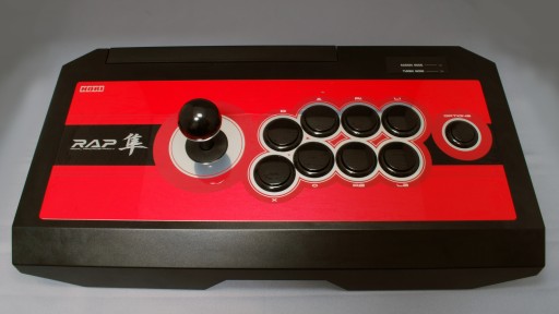 画像ギャラリー No.002のサムネイル画像 / タッチパッド搭載のPS4＆PS3両対応アケコン「リアルアーケードPro.V 隼」レビュー。海外大会での使用には注意が必要かも？