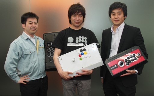 画像ギャラリー No.003のサムネイル画像 / 「隼」レバーはなぜ斜め上に入りにくいのか。HORI「ファイティングエッジ」開発陣とプロゲーマー・sako氏に聞く,アーケードスティックの最前線