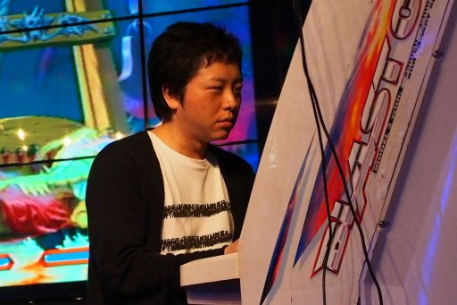 画像ギャラリー No.028のサムネイル画像 / 「ヴァンパイアセイヴァー」の3on3大会「Judgement Day 6」レポート。稼働21年目の優勝は，リネ選手/海の子選手/こめまる選手によるチーム「DDCばけーしょん」の手に
