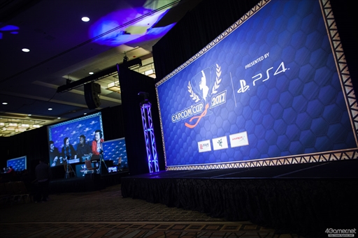 画像ギャラリー No.002のサムネイル画像 / 「ストリートファイターV」の公式世界大会「Capcom Cup 2017」本戦が開幕。最終日に進出する8人が決定した2日目Twitterまとめ