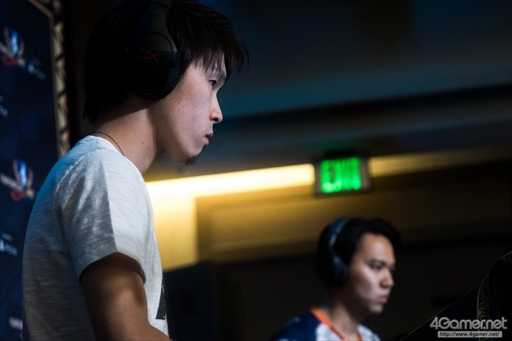 画像ギャラリー No.028のサムネイル画像 / 「ストリートファイターV」の公式世界大会「Capcom Cup 2017」本戦が開幕。最終日に進出する8人が決定した2日目Twitterまとめ