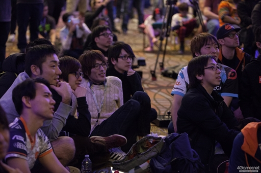 画像ギャラリー No.084のサムネイル画像 / 「ストリートファイターV」の公式世界大会「Capcom Cup 2017」本戦が開幕。最終日に進出する8人が決定した2日目Twitterまとめ