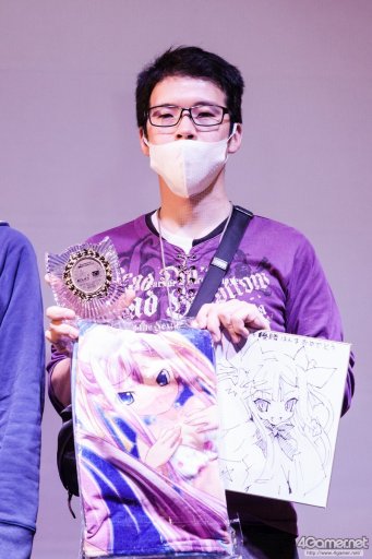 画像ギャラリー No.028のサムネイル画像 / 関西で行われた国内最大規模の格ゲー大会「KVO×TSB2016」フォトレポート。全14種目のトーナメントに1200人が参加