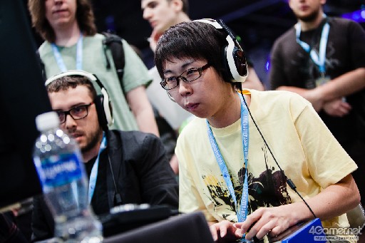 画像ギャラリー No.038のサムネイル画像 / ［EVO2016］いよいよ開幕EVO2016。ストV予選をはじめ，6タイトルの予選が行われる初日Twitterまとめ。GGXrdRと鉄拳7FRは準決勝も