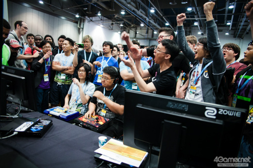 画像ギャラリー No.125のサムネイル画像 / ［EVO2016］いよいよ開幕EVO2016。ストV予選をはじめ，6タイトルの予選が行われる初日Twitterまとめ。GGXrdRと鉄拳7FRは準決勝も