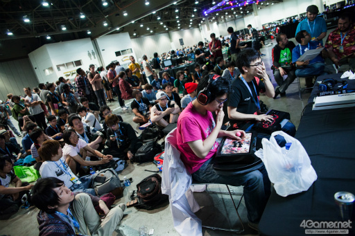 画像ギャラリー No.187のサムネイル画像 / ［EVO2016］いよいよ開幕EVO2016。ストV予選をはじめ，6タイトルの予選が行われる初日Twitterまとめ。GGXrdRと鉄拳7FRは準決勝も