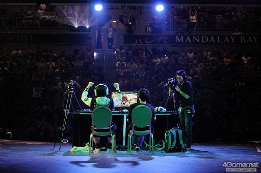 画像ギャラリー No.058のサムネイル画像 / ［EVO2016］「GGXrdR」部門，優勝はまちゃぼー選手。「ストV」では韓国Infiltration選手が栄冠を手にしたEVO2016最終日，現地レポートまとめ