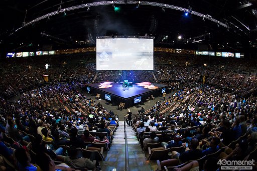 画像ギャラリー No.071のサムネイル画像 / ［EVO2016］「GGXrdR」部門，優勝はまちゃぼー選手。「ストV」では韓国Infiltration選手が栄冠を手にしたEVO2016最終日，現地レポートまとめ