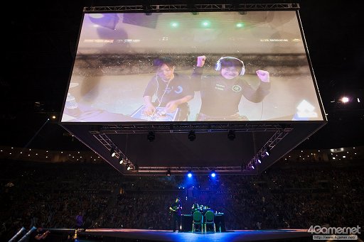 画像ギャラリー No.086のサムネイル画像 / ［EVO2016］「GGXrdR」部門，優勝はまちゃぼー選手。「ストV」では韓国Infiltration選手が栄冠を手にしたEVO2016最終日，現地レポートまとめ