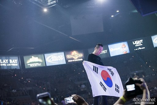 画像ギャラリー No.123のサムネイル画像 / ［EVO2016］「GGXrdR」部門，優勝はまちゃぼー選手。「ストV」では韓国Infiltration選手が栄冠を手にしたEVO2016最終日，現地レポートまとめ