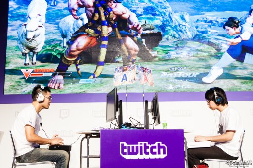 画像ギャラリー No.004のサムネイル画像 / TGS 2016に世界の強豪が集結。「ストV」CAPCOM Pro Tourプレミア大会「JAPAN CUP」フォトレポート。優勝・GamerBee選手のミニインタビューも