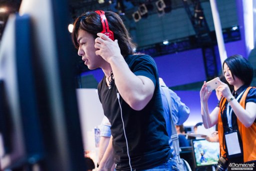 画像ギャラリー No.021のサムネイル画像 / TGS 2016に世界の強豪が集結。「ストV」CAPCOM Pro Tourプレミア大会「JAPAN CUP」フォトレポート。優勝・GamerBee選手のミニインタビューも