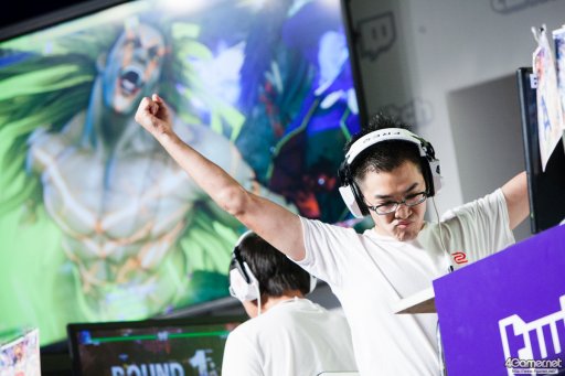 画像ギャラリー No.034のサムネイル画像 / TGS 2016に世界の強豪が集結。「ストV」CAPCOM Pro Tourプレミア大会「JAPAN CUP」フォトレポート。優勝・GamerBee選手のミニインタビューも