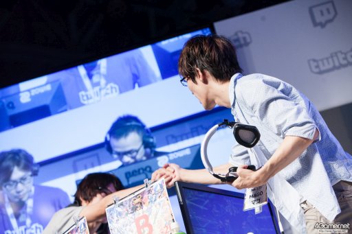 画像ギャラリー No.039のサムネイル画像 / TGS 2016に世界の強豪が集結。「ストV」CAPCOM Pro Tourプレミア大会「JAPAN CUP」フォトレポート。優勝・GamerBee選手のミニインタビューも