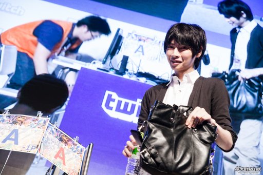 画像ギャラリー No.041のサムネイル画像 / TGS 2016に世界の強豪が集結。「ストV」CAPCOM Pro Tourプレミア大会「JAPAN CUP」フォトレポート。優勝・GamerBee選手のミニインタビューも