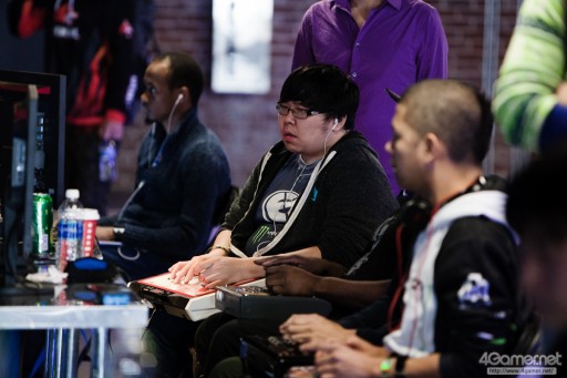 画像ギャラリー No.007のサムネイル画像 / 大波乱となった「Capcom Cup 2016」Day1現地レポートまとめ。6人の日本人選手がTOP8進出。優勝候補・Infiltration，ときど，ウメハラ選手らは敗退へ