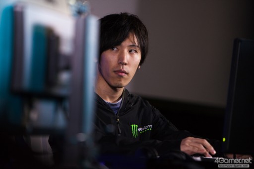 画像ギャラリー No.024のサムネイル画像 / 大波乱となった「Capcom Cup 2016」Day1現地レポートまとめ。6人の日本人選手がTOP8進出。優勝候補・Infiltration，ときど，ウメハラ選手らは敗退へ
