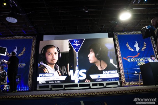 画像ギャラリー No.049のサムネイル画像 / 大波乱となった「Capcom Cup 2016」Day1現地レポートまとめ。6人の日本人選手がTOP8進出。優勝候補・Infiltration，ときど，ウメハラ選手らは敗退へ