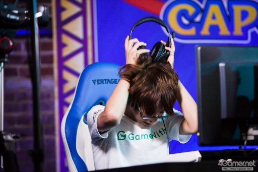 画像ギャラリー No.062のサムネイル画像 / 大波乱となった「Capcom Cup 2016」Day1現地レポートまとめ。6人の日本人選手がTOP8進出。優勝候補・Infiltration，ときど，ウメハラ選手らは敗退へ