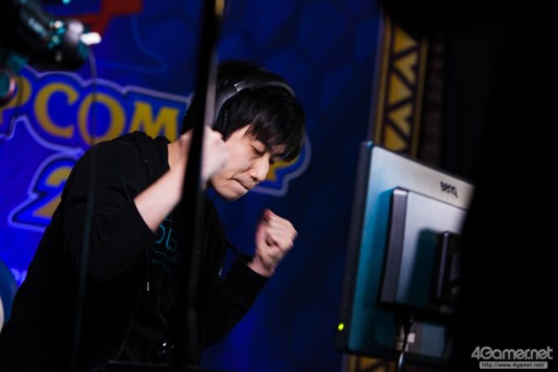 画像ギャラリー No.121のサムネイル画像 / 大波乱となった「Capcom Cup 2016」Day1現地レポートまとめ。6人の日本人選手がTOP8進出。優勝候補・Infiltration，ときど，ウメハラ選手らは敗退へ