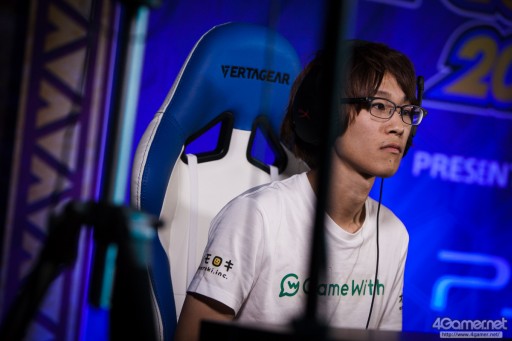 画像ギャラリー No.128のサムネイル画像 / 大波乱となった「Capcom Cup 2016」Day1現地レポートまとめ。6人の日本人選手がTOP8進出。優勝候補・Infiltration，ときど，ウメハラ選手らは敗退へ