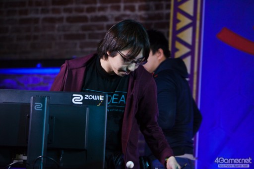 画像ギャラリー No.140のサムネイル画像 / 大波乱となった「Capcom Cup 2016」Day1現地レポートまとめ。6人の日本人選手がTOP8進出。優勝候補・Infiltration，ときど，ウメハラ選手らは敗退へ