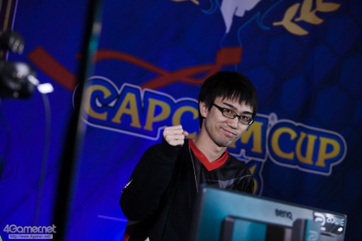 画像ギャラリー No.143のサムネイル画像 / 大波乱となった「Capcom Cup 2016」Day1現地レポートまとめ。6人の日本人選手がTOP8進出。優勝候補・Infiltration，ときど，ウメハラ選手らは敗退へ