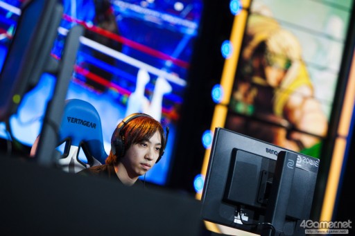画像ギャラリー No.025のサムネイル画像 / 「ストリートファイターV」世界王者が決定した，「Capcom Cup 2016」Day2現地レポートまとめ。初のアメリカ人チャンプが誕生