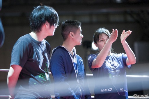 画像ギャラリー No.006のサムネイル画像 / Capcom Cup 2016上位陣によるチーム戦が実現。「ストリートファイターV 世界最強降臨」フォトレポート