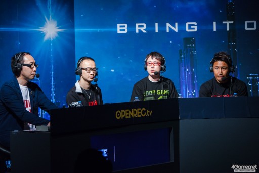 画像ギャラリー No.009のサムネイル画像 / CyberZのe-Sportsイベント「RAGE Vol.4 GRAND FINALS」，「ストリートファイターV」部門フォトレポート。優勝はふ〜ど選手の手に