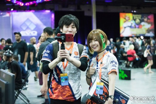画像ギャラリー No.009のサムネイル画像 / ［EVO2017］本日EVO2017開幕。「ストV」など7タイトルの予選が行われる初日Twitterまとめ。「KOF XIV」は決勝戦まで