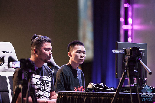 画像ギャラリー No.052のサムネイル画像 / ［EVO2017］本日EVO2017開幕。「ストV」など7タイトルの予選が行われる初日Twitterまとめ。「KOF XIV」は決勝戦まで