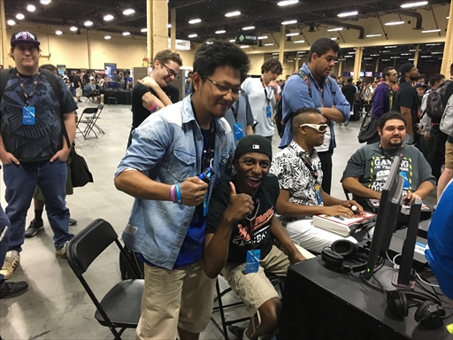 画像ギャラリー No.008のサムネイル画像 / ［EVO2017］「GGXrd R2」など3タイトルの優勝者が決定した2日目Twitterまとめ。「ストV」や「BBCF」では最終日への生き残りをかけた激戦が続いた