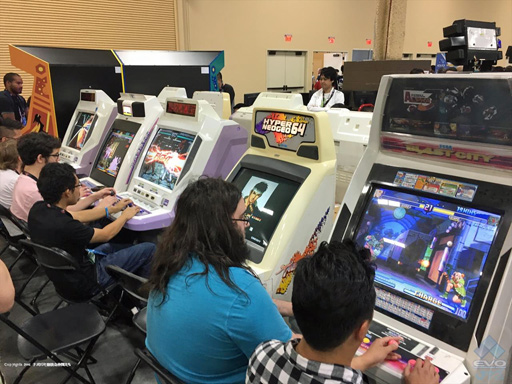 画像ギャラリー No.050のサムネイル画像 / ［EVO2017］「GGXrd R2」など3タイトルの優勝者が決定した2日目Twitterまとめ。「ストV」や「BBCF」では最終日への生き残りをかけた激戦が続いた
