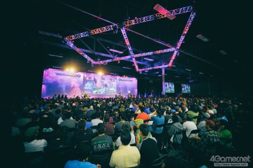 画像ギャラリー No.061のサムネイル画像 / ［EVO2017］「GGXrd R2」など3タイトルの優勝者が決定した2日目Twitterまとめ。「ストV」や「BBCF」では最終日への生き残りをかけた激戦が続いた
