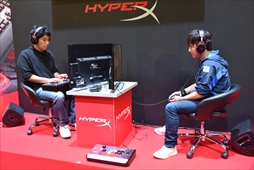 画像ギャラリー No.010のサムネイル画像 / ［TGS 2017］ウメハラ選手とときど選手のエキシビションマッチも実現！　HyperXブース「ストV」イベントレポート