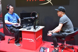 画像ギャラリー No.015のサムネイル画像 / ［TGS 2017］ウメハラ選手とときど選手のエキシビションマッチも実現！　HyperXブース「ストV」イベントレポート