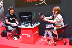 画像ギャラリー No.017のサムネイル画像 / ［TGS 2017］ウメハラ選手とときど選手のエキシビションマッチも実現！　HyperXブース「ストV」イベントレポート